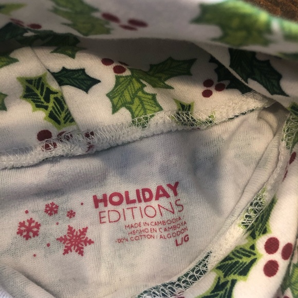 Holiday Turtleneck Large - Picture 3 of 3